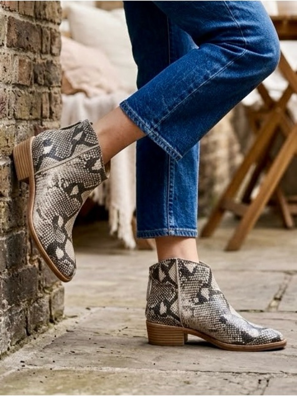 Dolce Vita Tavin Snakeskin Print Ankle Boots Womens 7.5M Block Heel Western Chic